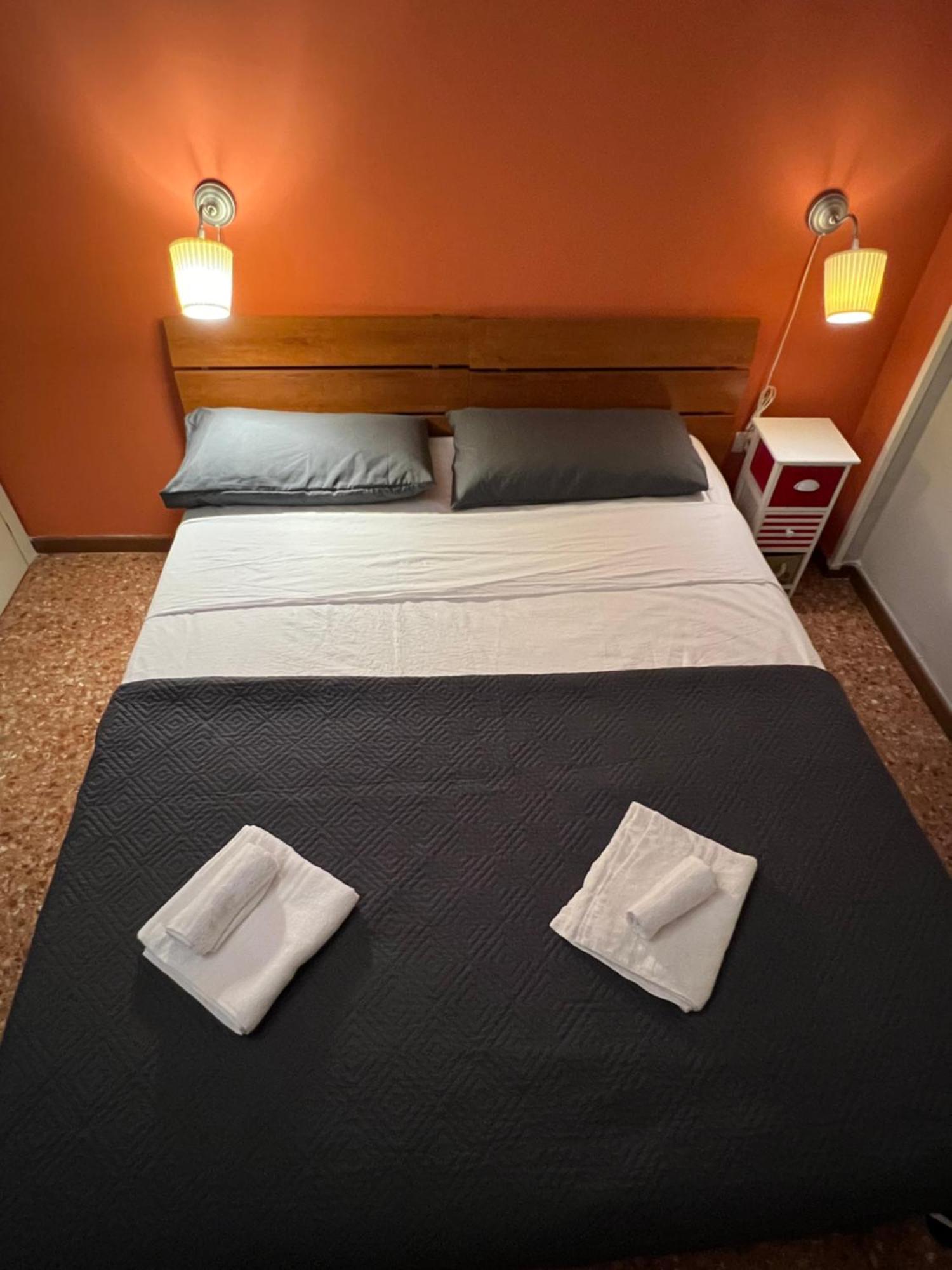 Amrani Rooms Verona Exterior foto